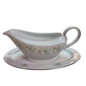 Johann Haviland Bavaria Germany Forever Spring Gravy Boat & Underplate Hosting